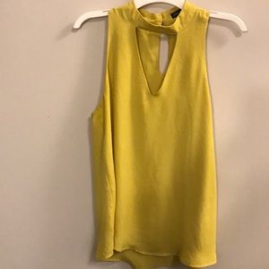 Mustard sleeveless blouse size Small.